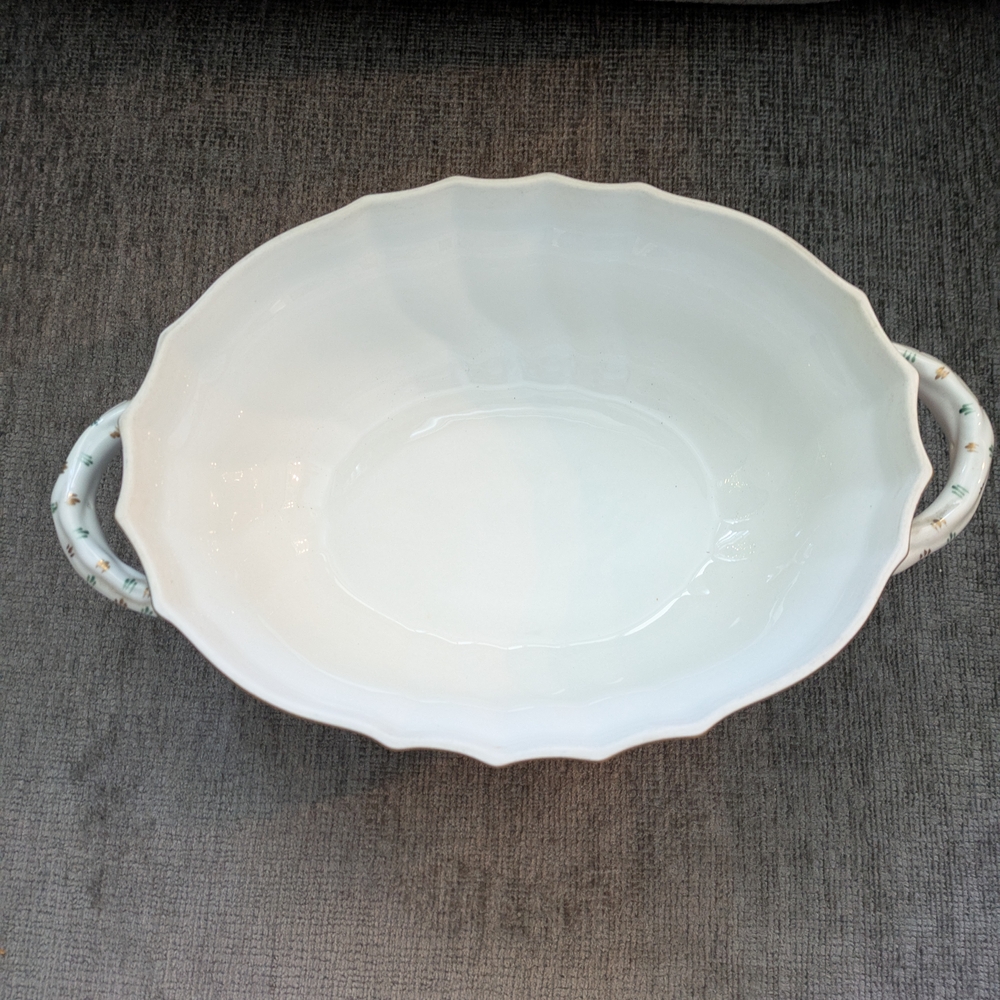 Herend White Handpainted W/ 14KT Gold Serving Tureen With Ornate Bird & Flowers - Picture 4 of 12